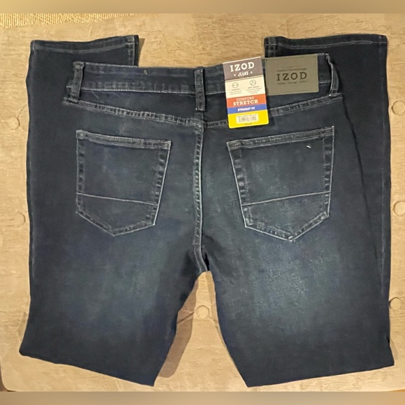 Izod Men’s Jean - Picture 6 of 8